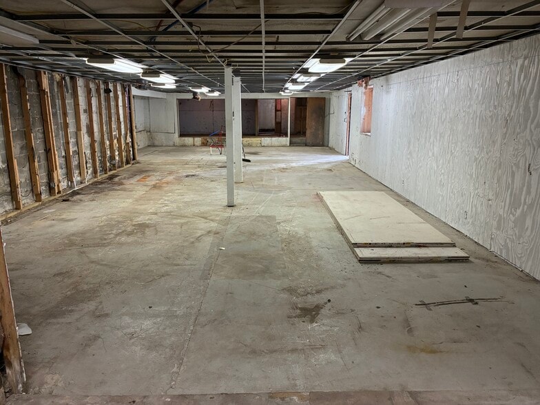 637 S Main St, Nashville, MI for sale - Building Photo - Image 2 of 5