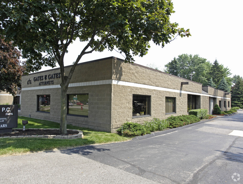 26076-26080 Woodward Ave, Royal Oak, MI for lease - Building Photo - Image 2 of 3