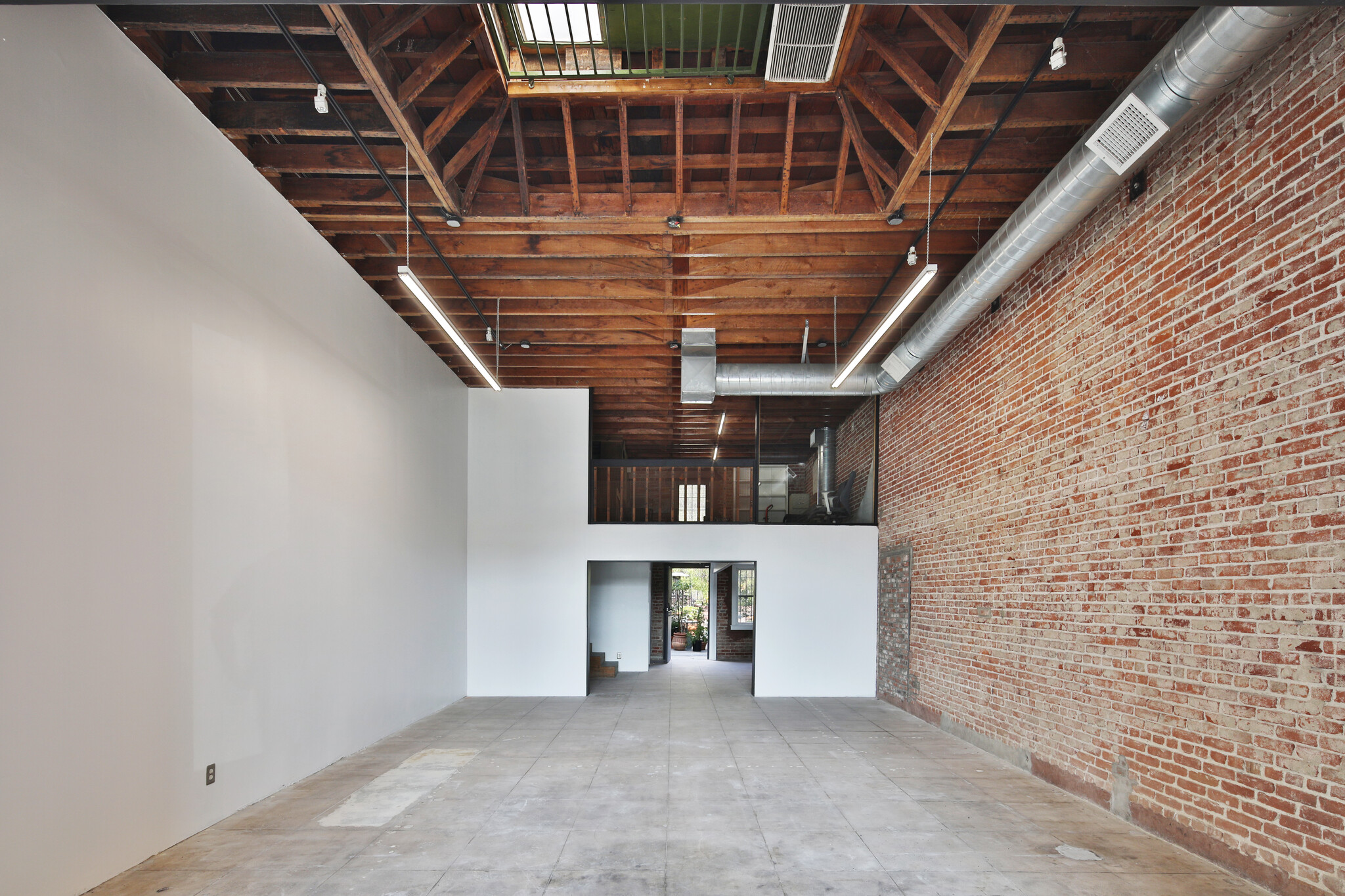 7611-7623 W Sunset Blvd, Los Angeles, CA for lease Interior Photo- Image 1 of 4