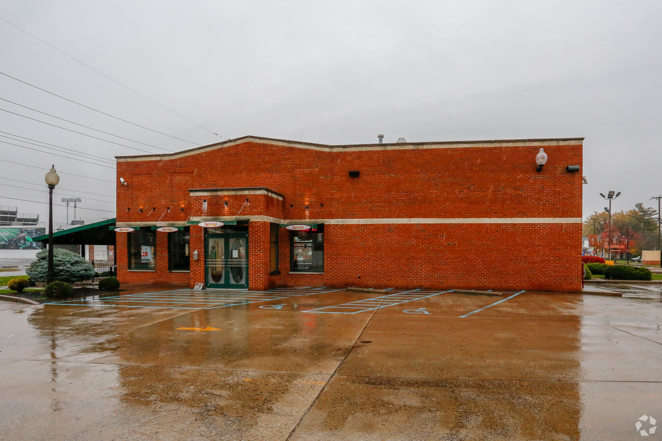 2013 5th Ave, Huntington, WV, 25703 Retail Space For Lease