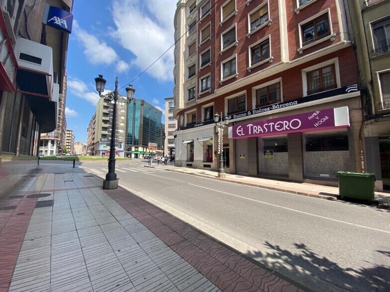 Retail in León for sale - Building Photo - Image 3 of 14