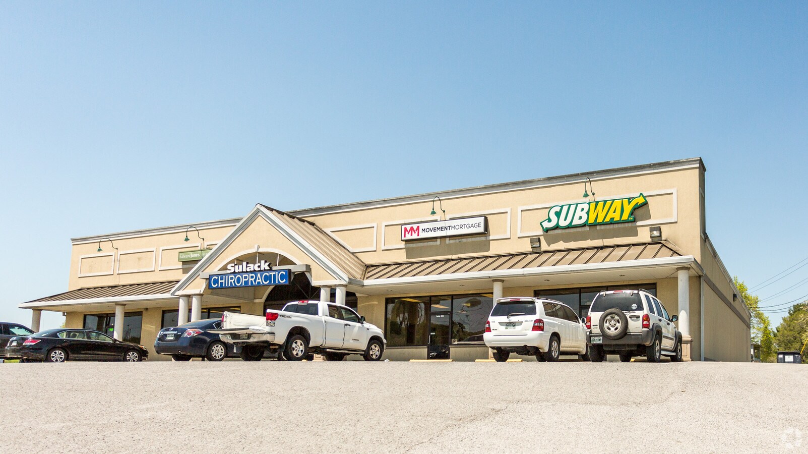 713 E Emory Rd, Knoxville, TN 37938