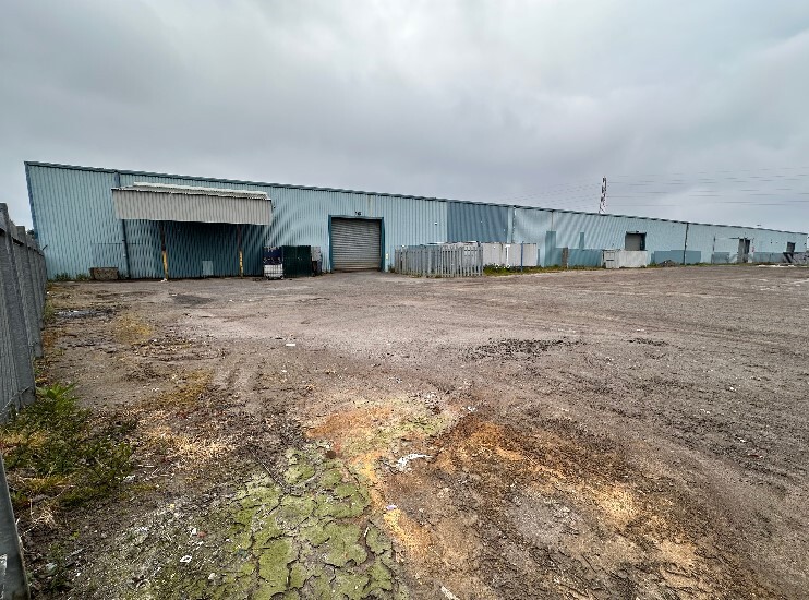 North Moss Ln, Grimsby for sale - Building Photo - Image 1 of 5