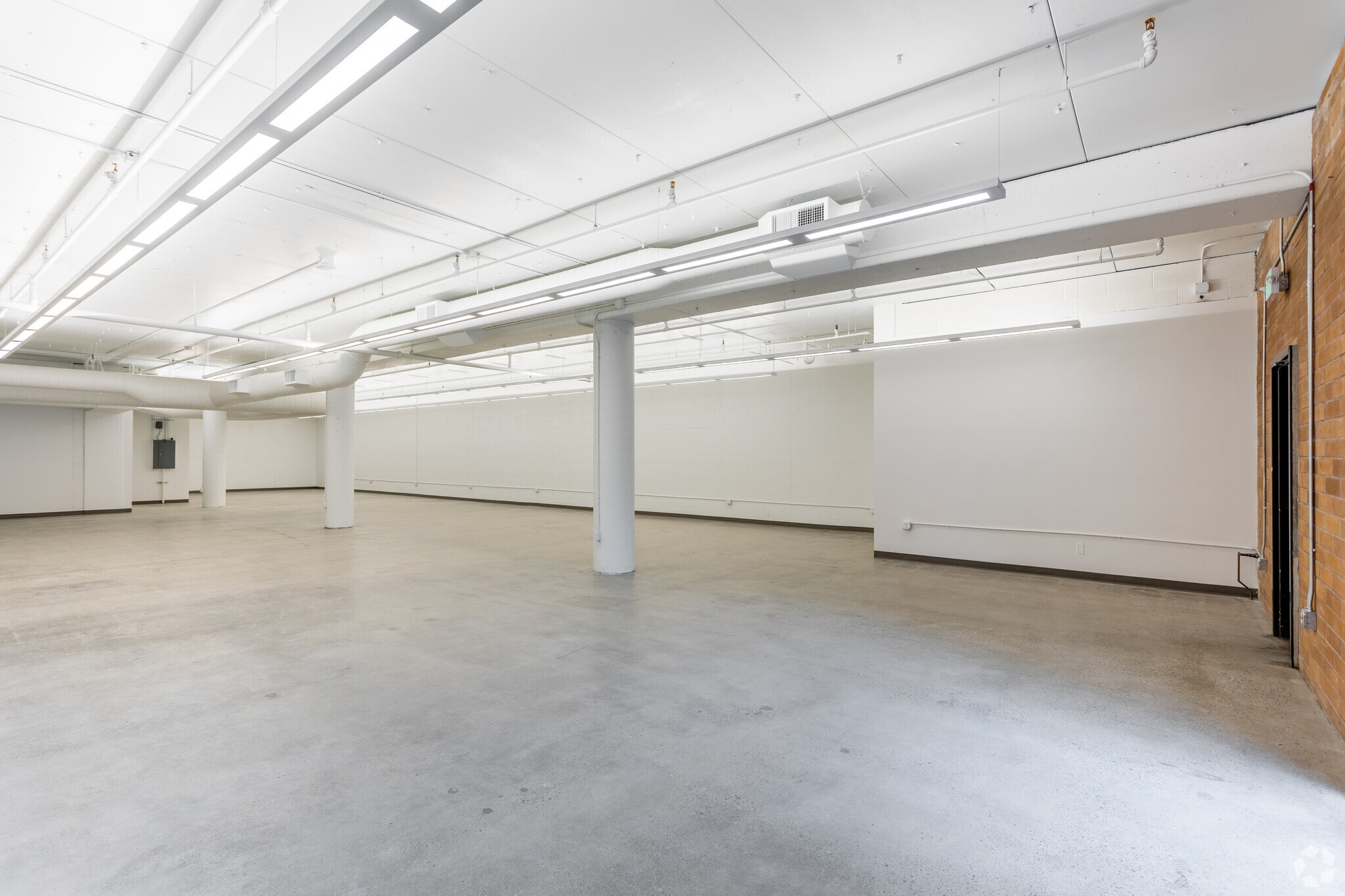 140 NW 4th Ave, Portland, OR for sale Interior Photo- Image 1 of 2