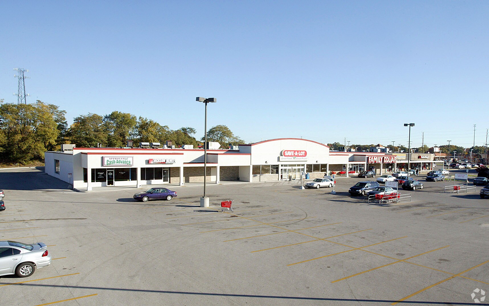 850-880 W Sherman Blvd, Muskegon, MI for lease Primary Photo- Image 1 of 6