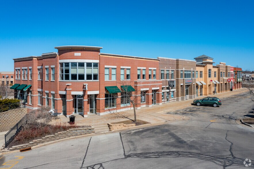 18985 W Capitol Dr, Brookfield, WI for lease - Building Photo - Image 3 of 13