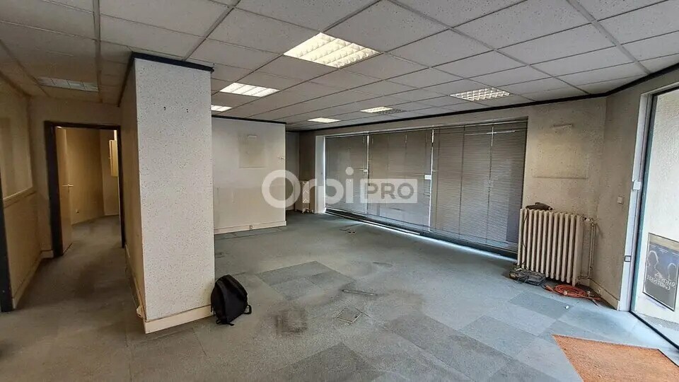 Office in Pau for lease - Interior Photo - Image 2 of 4