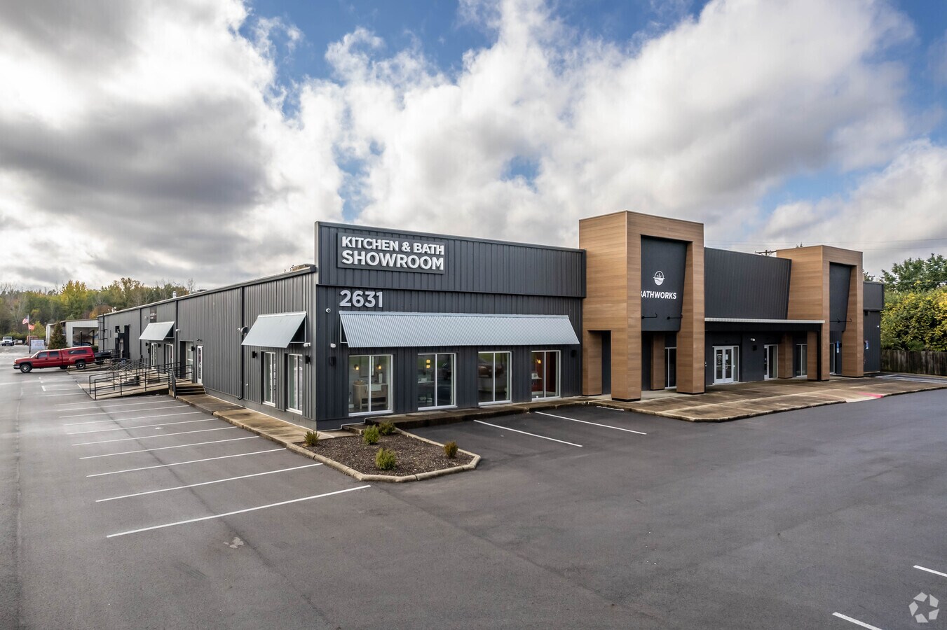 2631 Morse Rd, Columbus, OH 43231