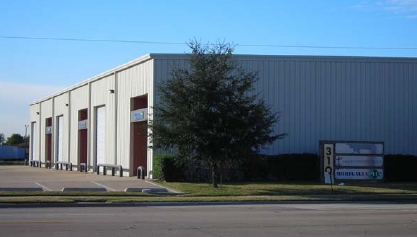 310 Industrial Blvd, McKinney, TX for lease - Building Photo - Image 1 of 3