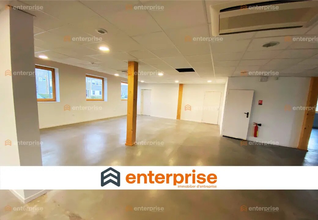 Office in Sainghin-en-Mélantois for sale Interior Photo- Image 1 of 6