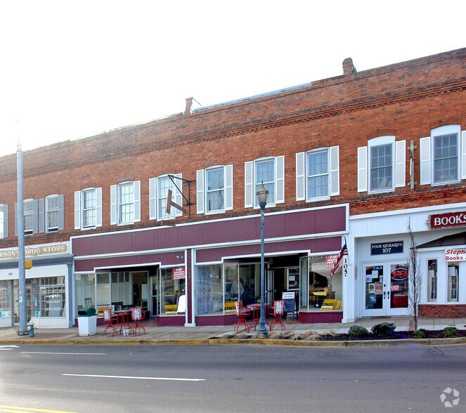 103 W Main St, Easley, SC for sale - Primary Photo - Image 1 of 1