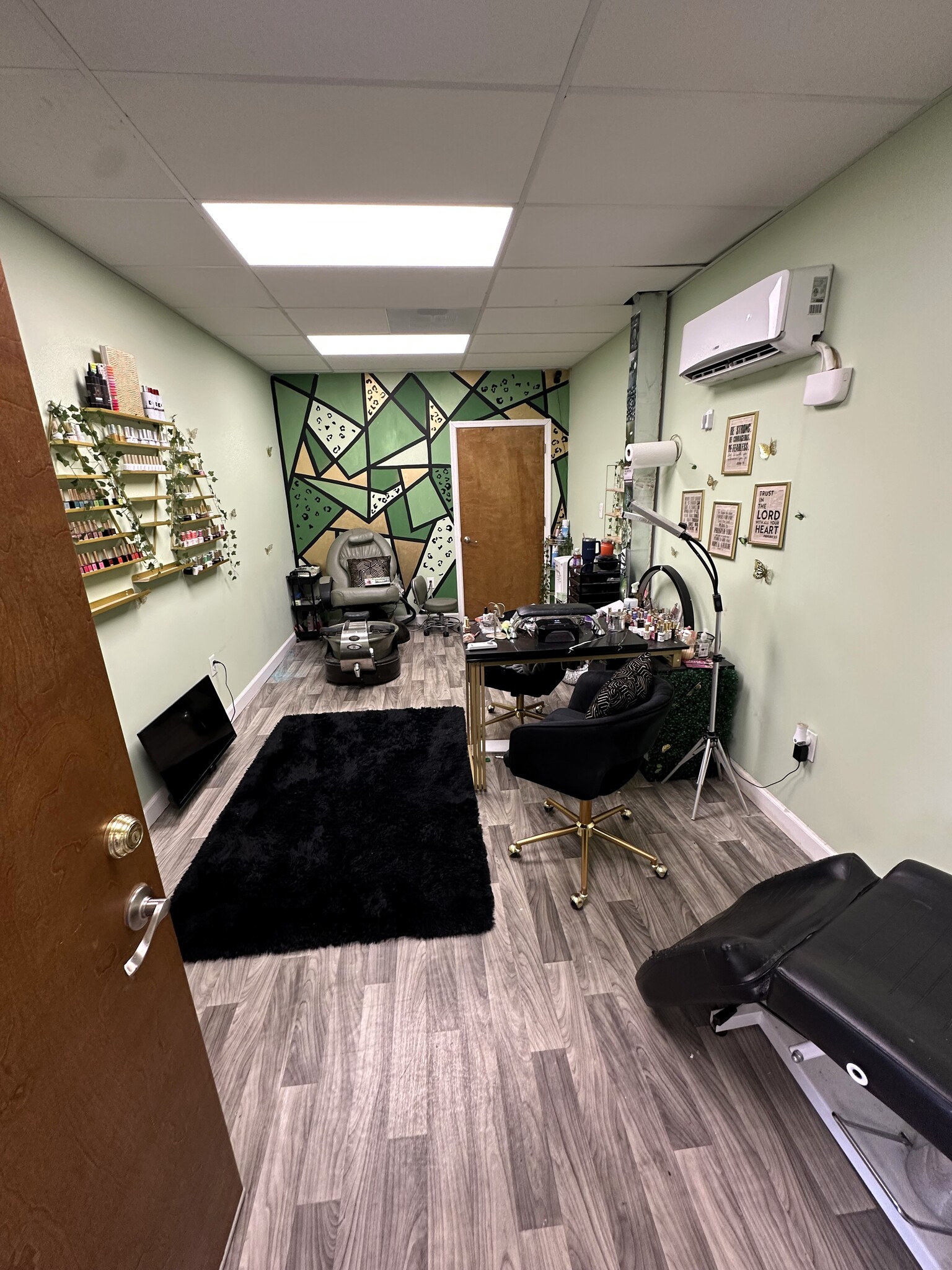 3221-3225 Old Washington Rd, Waldorf, MD for lease Interior Photo- Image 1 of 7