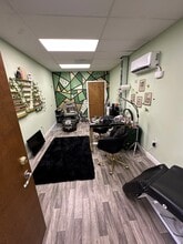 3221-3225 Old Washington Rd, Waldorf, MD for lease Interior Photo- Image 1 of 7