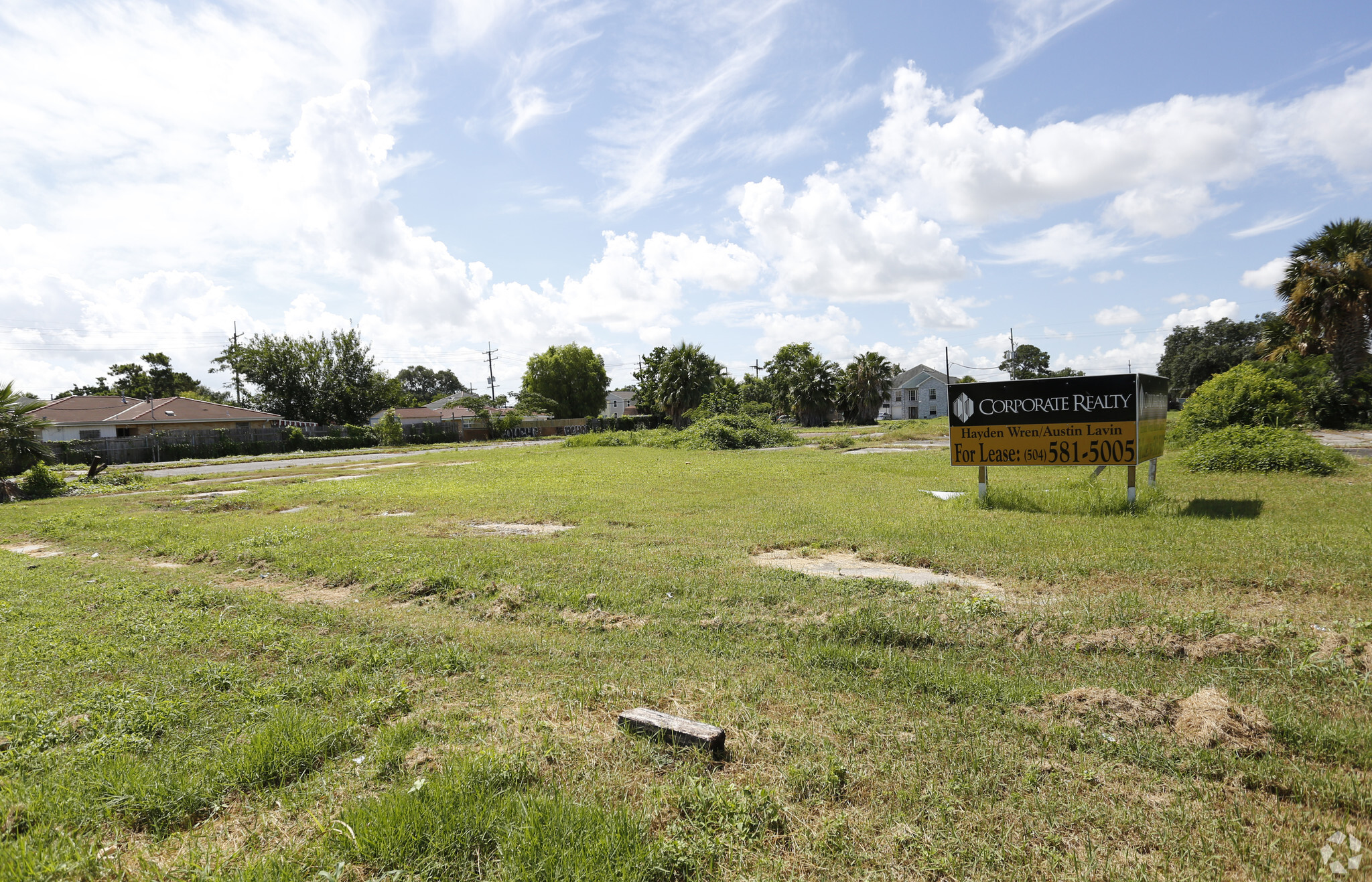 2200 Robert E Lee Blvd, New Orleans, LA for sale Primary Photo- Image 1 of 1