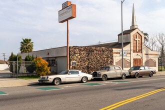 11860 Avalon Blvd, Los Angeles, CA for lease Interior Photo- Image 1 of 2