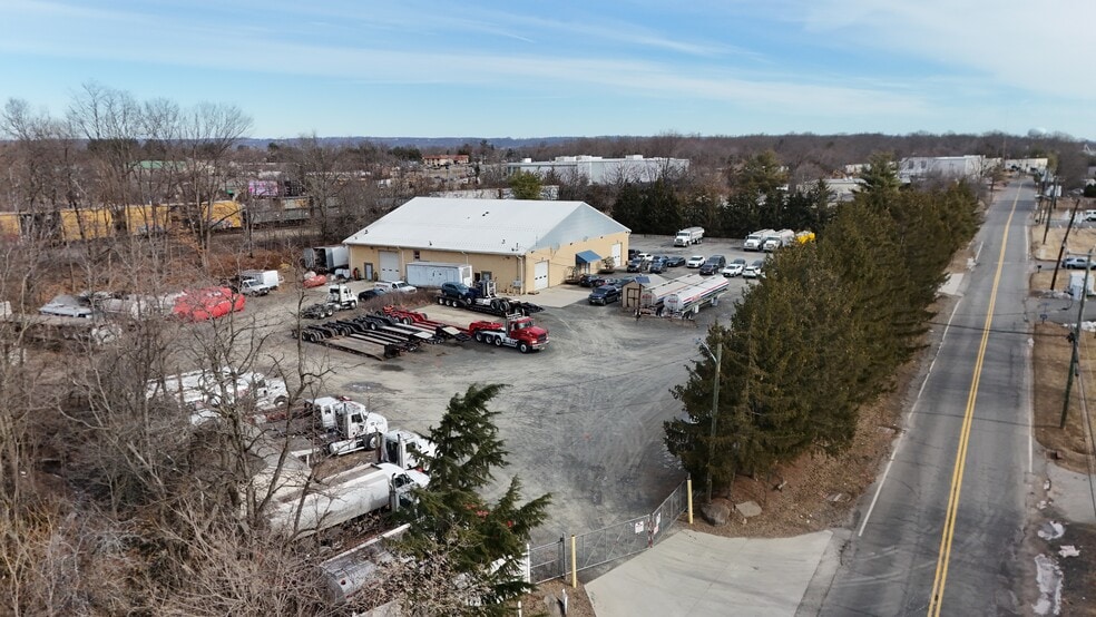 25 Old Camplain Rd, Hillsborough, NJ for lease - Building Photo - Image 2 of 8