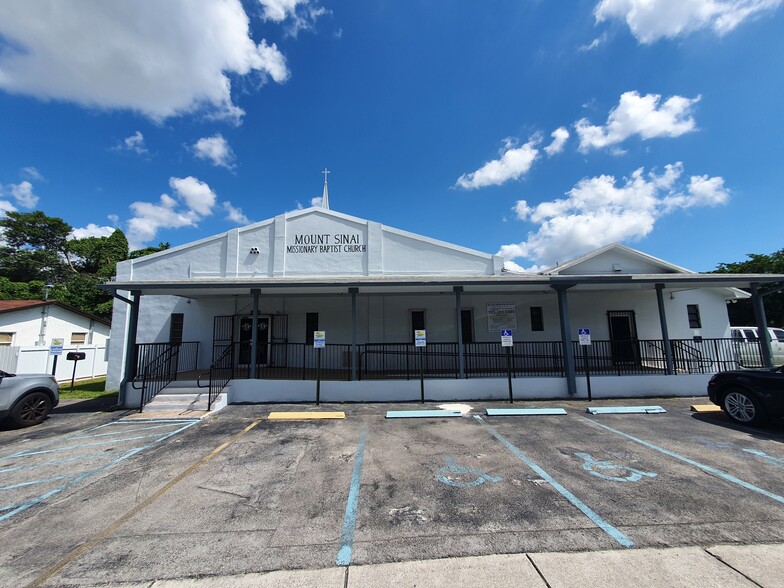 10041 W Jessamine St, Miami, FL for lease - Building Photo - Image 2 of 7