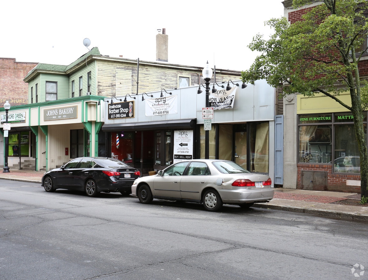 2529 Poplar St, Roslindale, MA 02131