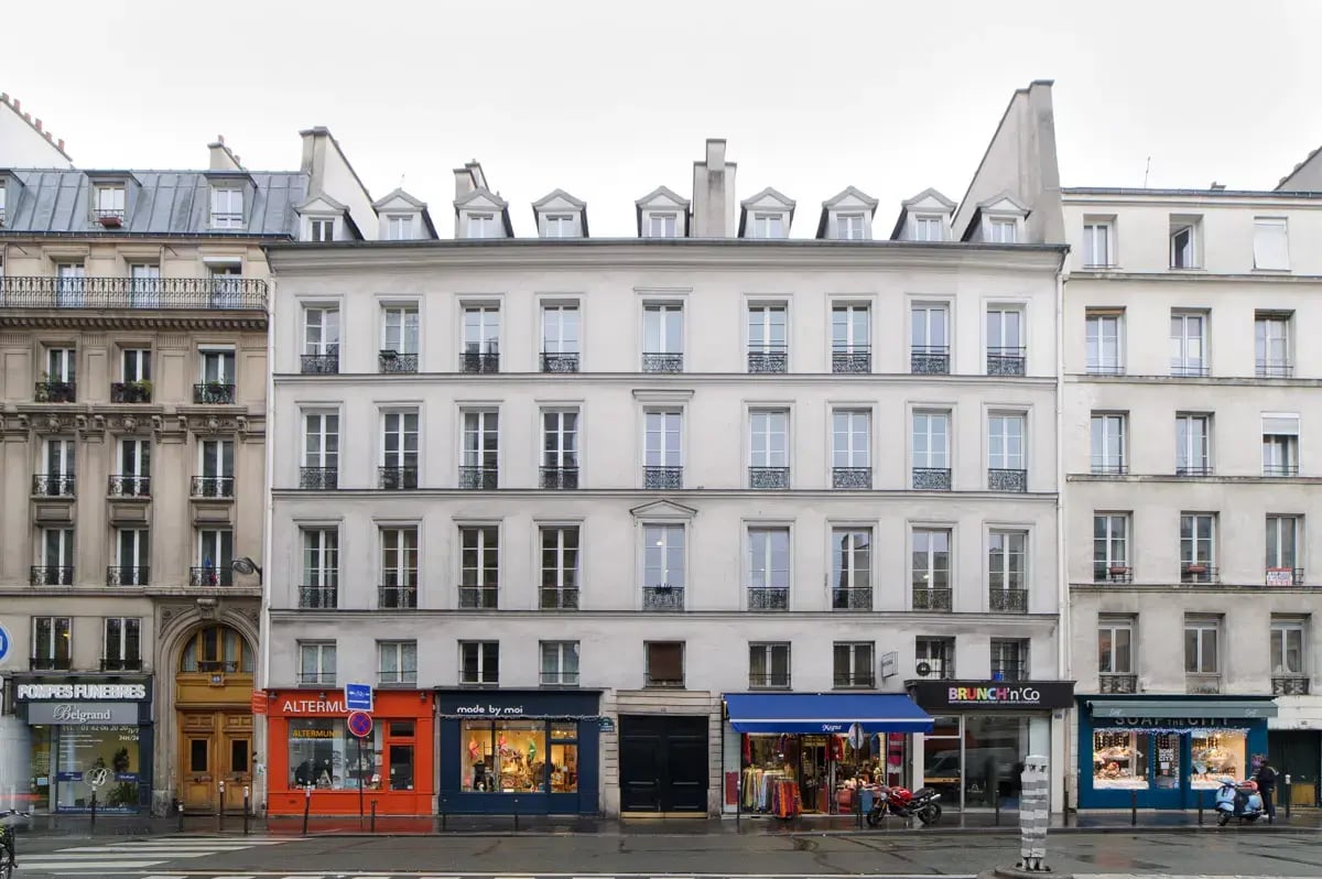 71 Rue Du Faubourg Saint-Martin, Paris for lease Interior Photo- Image 1 of 7