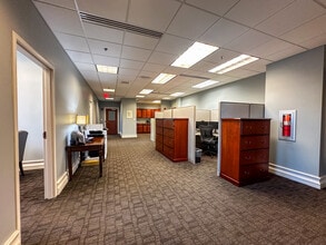 100 Church St SW, Huntsville, AL for lease Interior Photo- Image 2 of 19