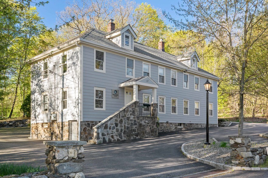 67 Woodside Ave, Briarcliff Manor Village, NY for sale - Building Photo - Image 1 of 1
