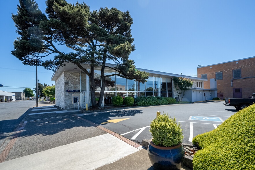 408 Main Ave, Tillamook, OR for sale - Building Photo - Image 1 of 6