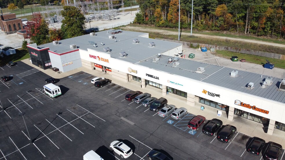 3601 Edison Rd, South Bend, IN for lease - Building Photo - Image 3 of 8
