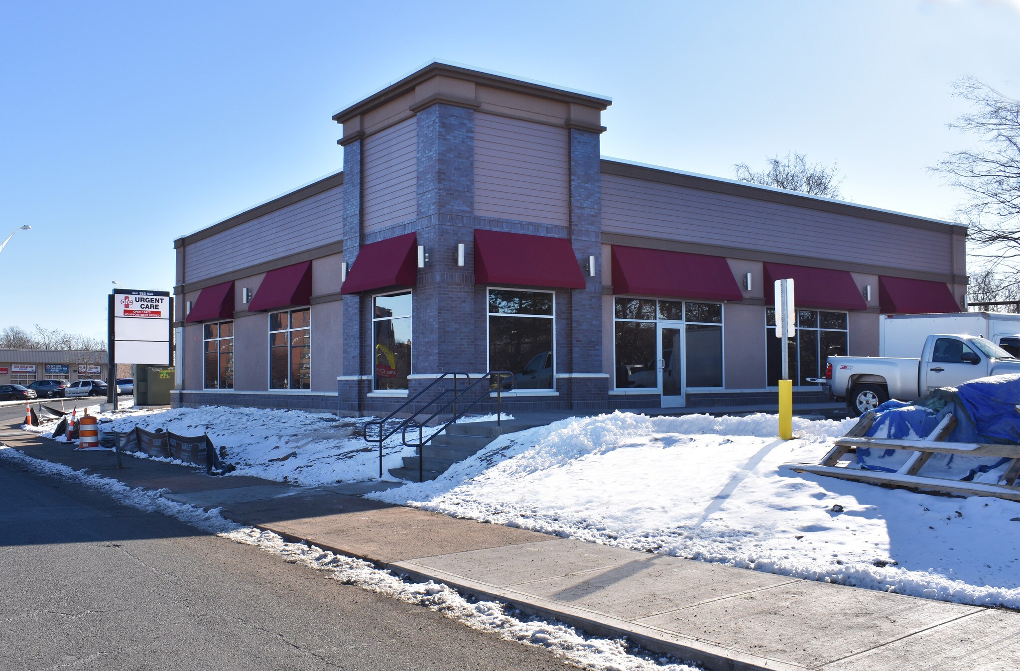 165 E Main St, New Britain, CT for sale Primary Photo- Image 1 of 1