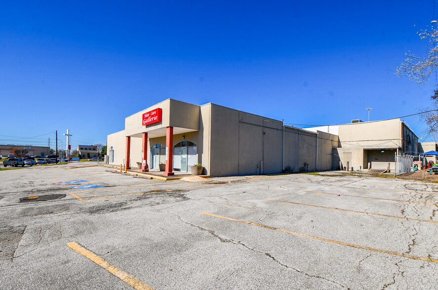 11502 Hughes Rd, Houston, TX for lease - Building Photo - Image 3 of 5