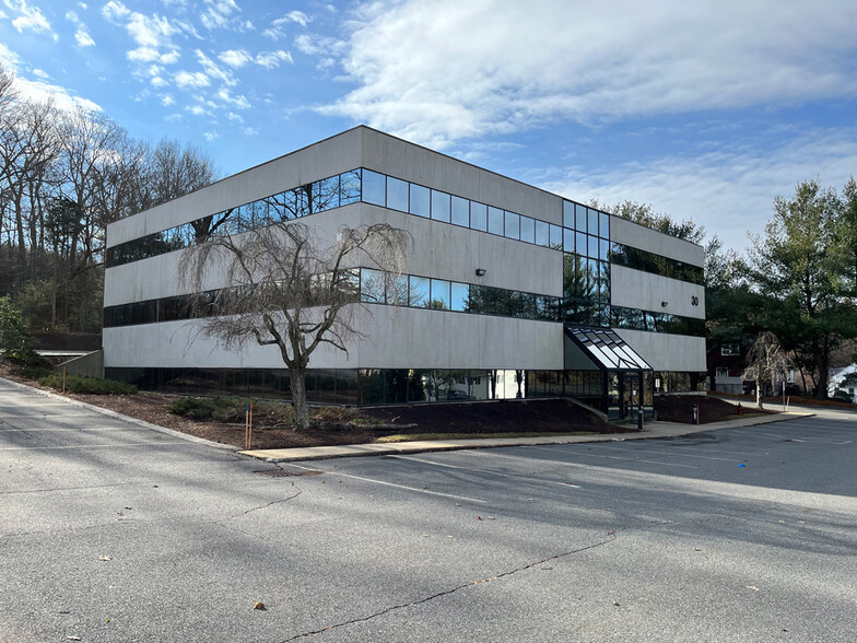 30 Turnpike Rd, Southborough, MA for lease - Primary Photo - Image 1 of 4