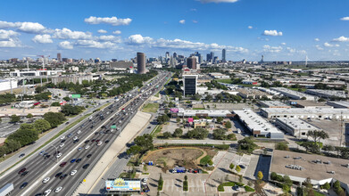 2629 N Stemmons Fwy, Dallas, TX - aerial  map view - Image1