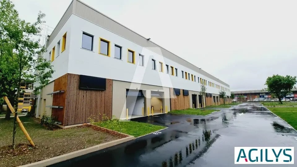 Flex in Fresnes for lease - Building Photo - Image 3 of 6