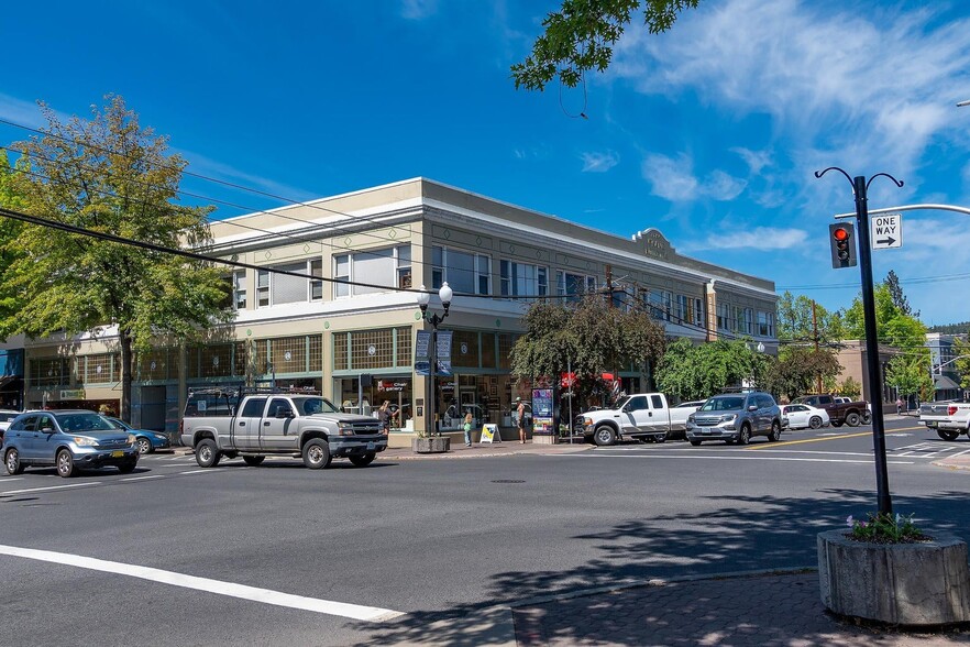 115-125 NW Oregon Ave, Bend, OR for sale - Building Photo - Image 3 of 21