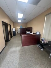 20705 South St, Tehachapi, CA for lease Interior Photo- Image 2 of 11