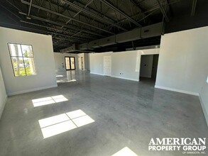 5920 Pan American Blvd, North Port, FL for lease Interior Photo- Image 2 of 6