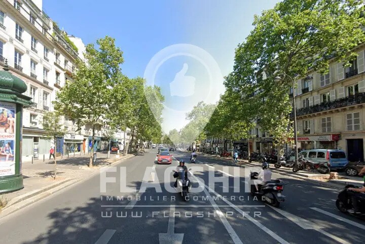Retail in Paris for lease Building Photo- Image 1 of 3