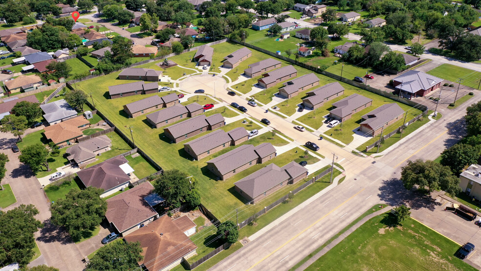 2401 - 2430 14th Ave N, Texas City, TX for sale - Primary Photo - Image 1 of 6