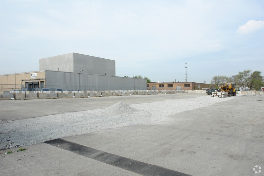 2050 George St, Melrose Park, IL for sale - Building Photo - Image 3 of 4