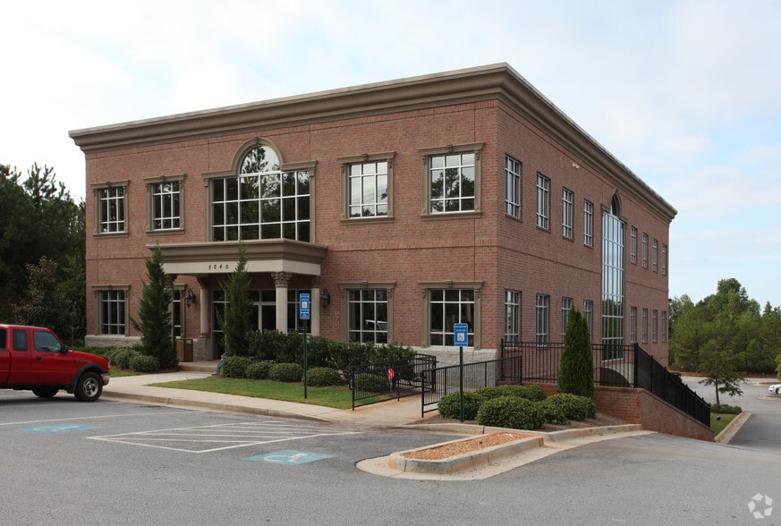 5040 Bill Gardner Pky, Locust Grove, GA for sale - Primary Photo - Image 1 of 1