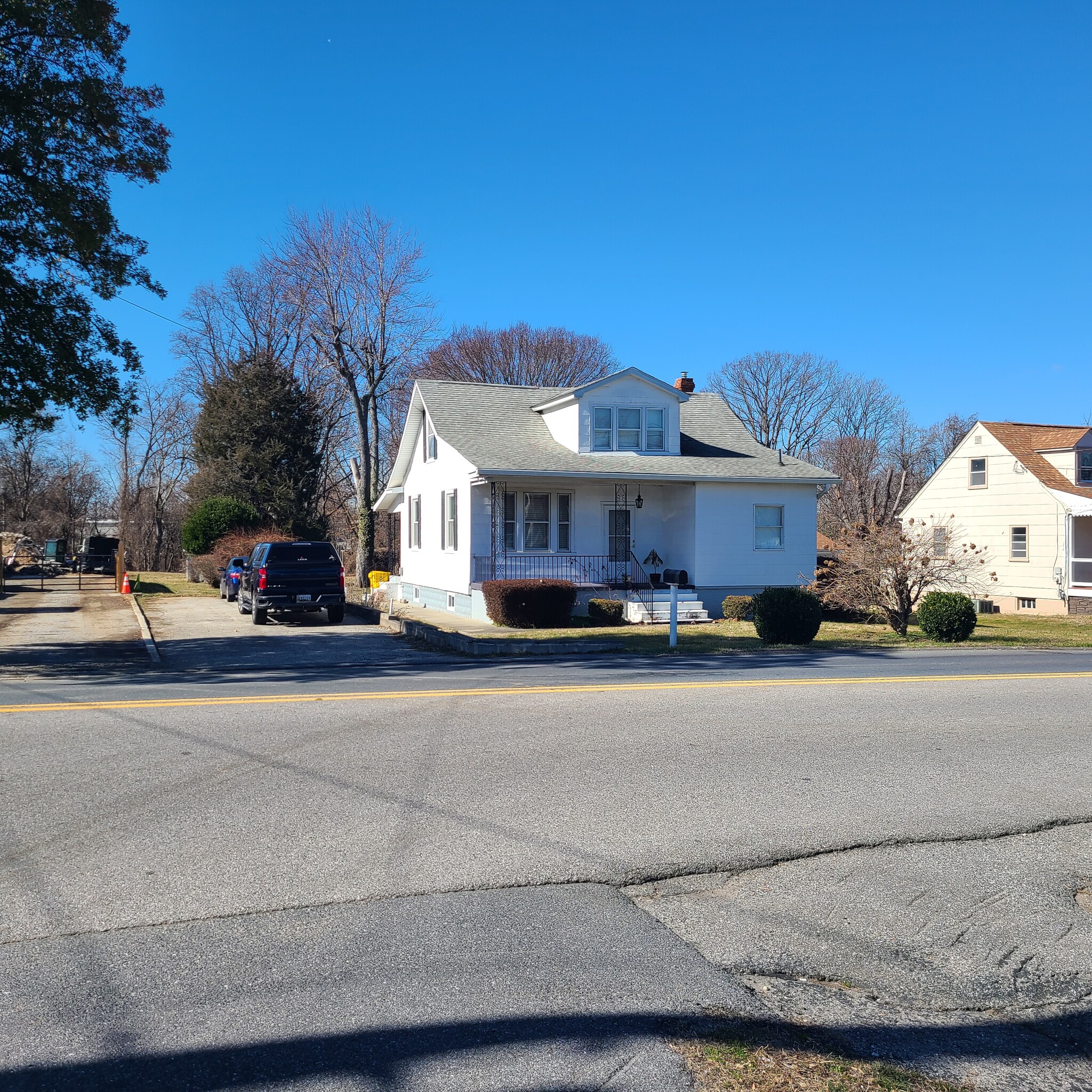 708 N Hammonds Ferry Rd, Linthicum Heights, MD for lease Building Photo- Image 1 of 7