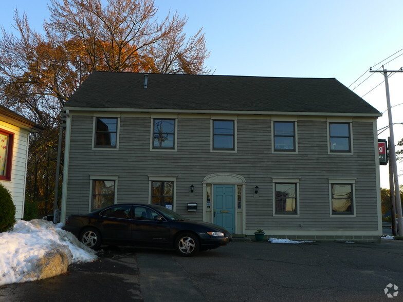 1847 Memorial Dr, Chicopee, MA for sale - Building Photo - Image 2 of 3