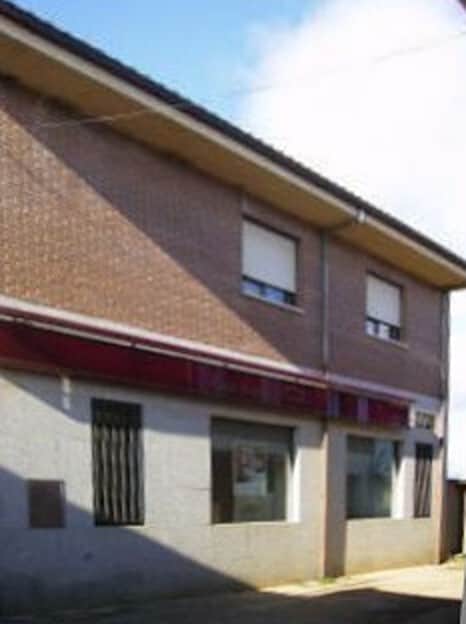Retail in Ferreras de Abajo, Zamora for lease Interior Photo- Image 1 of 1
