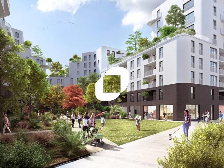 Retail in Orvault for lease - Building Photo - Image 2 of 7