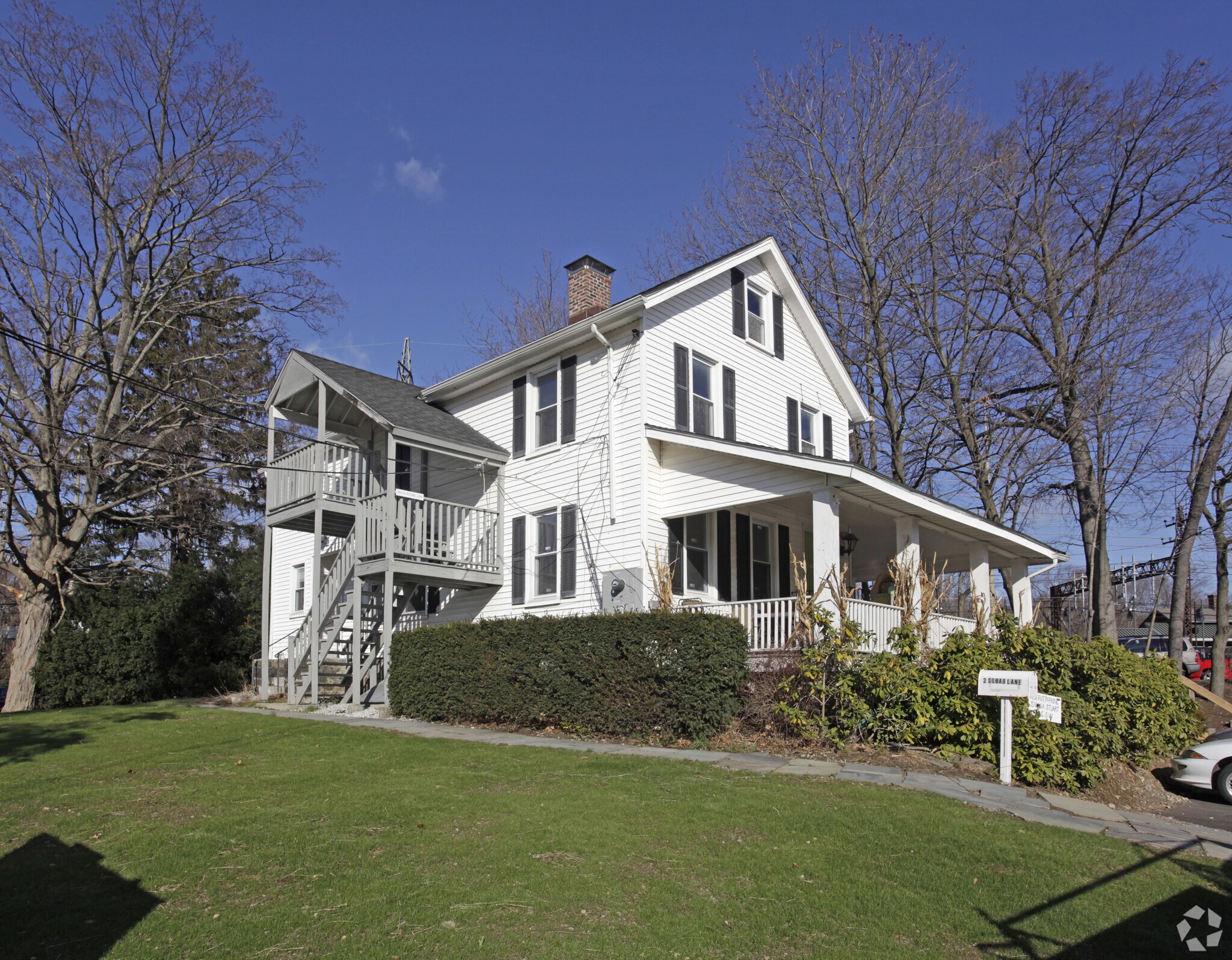 2 Squab Ln, Darien, CT for sale Primary Photo- Image 1 of 1