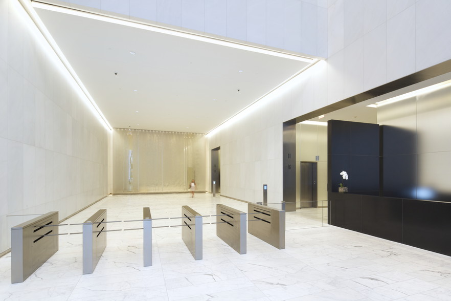 250 W 55th St, New York, NY for lease - Lobby - Image 3 of 20