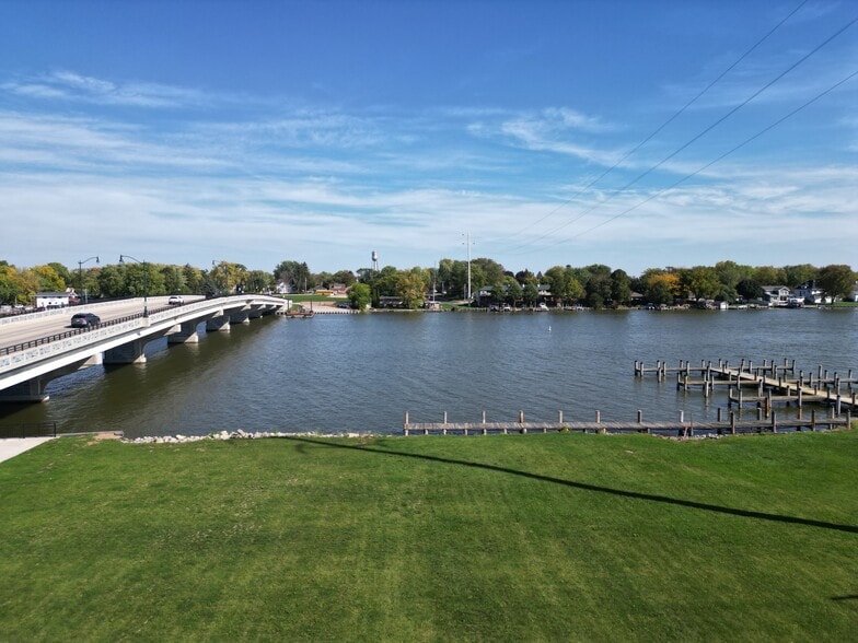 S 1st, Winneconne, WI for sale - Building Photo - Image 3 of 4