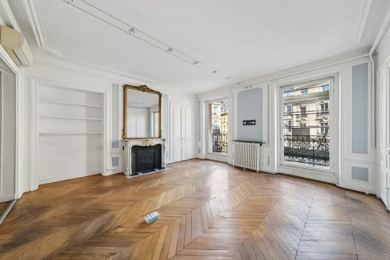 48 Rue La Fayette, Paris for lease - Building Photo - Image 1 of 15