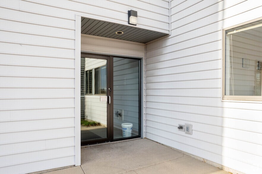 4785 Hayes Rd, Madison, WI for sale - Building Photo - Image 3 of 8