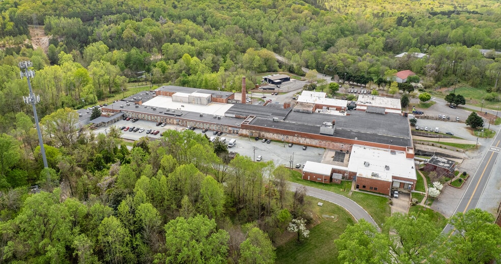 437 Dimmocks Mill Rd, Hillsborough, NC for lease - Building Photo - Image 2 of 3