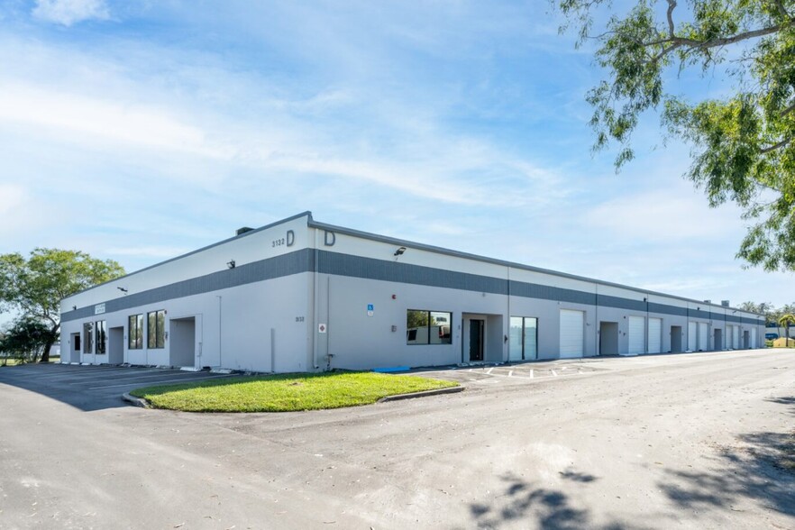 3132 Fortune Way, Wellington, FL for lease - Building Photo - Image 1 of 8